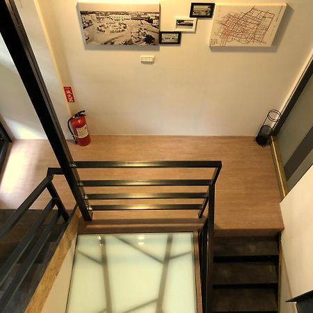 Lost Circle Homestay Tainan Buitenkant foto