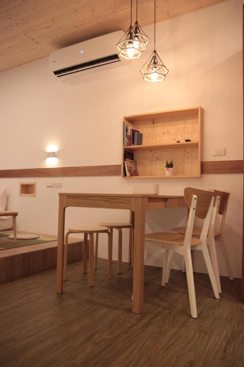 Lost Circle Homestay Tainan Buitenkant foto