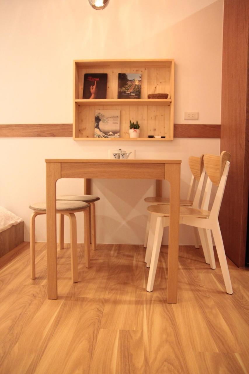 Lost Circle Homestay Tainan Buitenkant foto