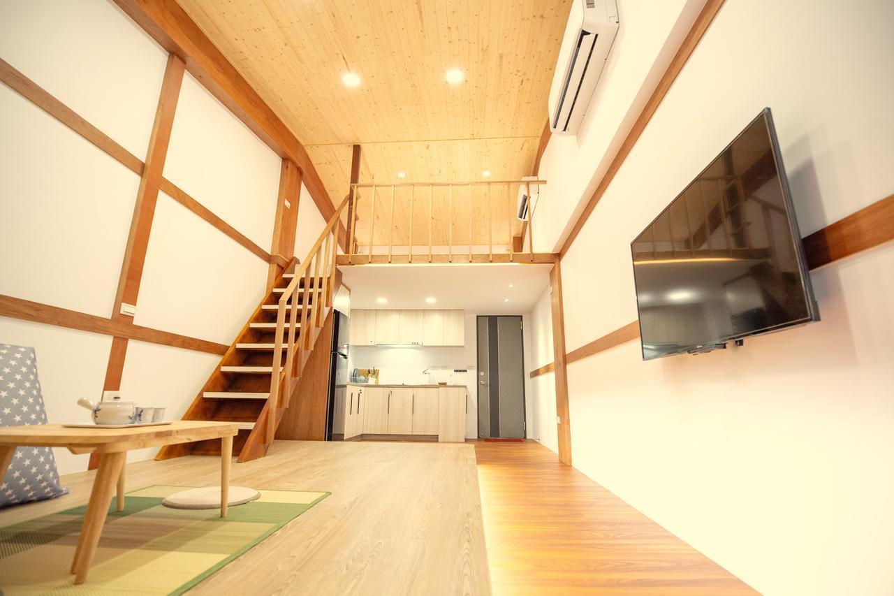 Lost Circle Homestay Tainan Buitenkant foto