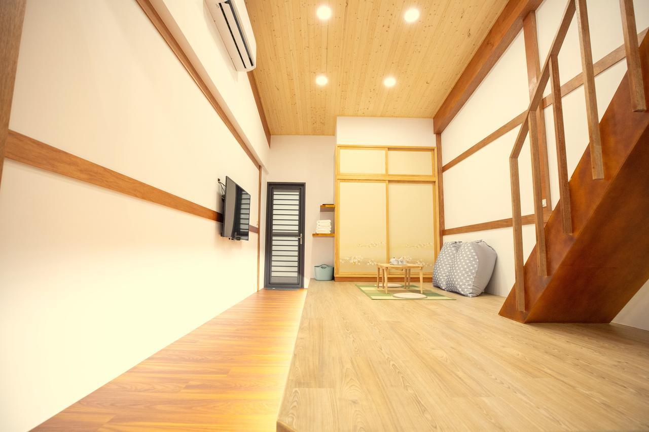 Lost Circle Homestay Tainan Buitenkant foto