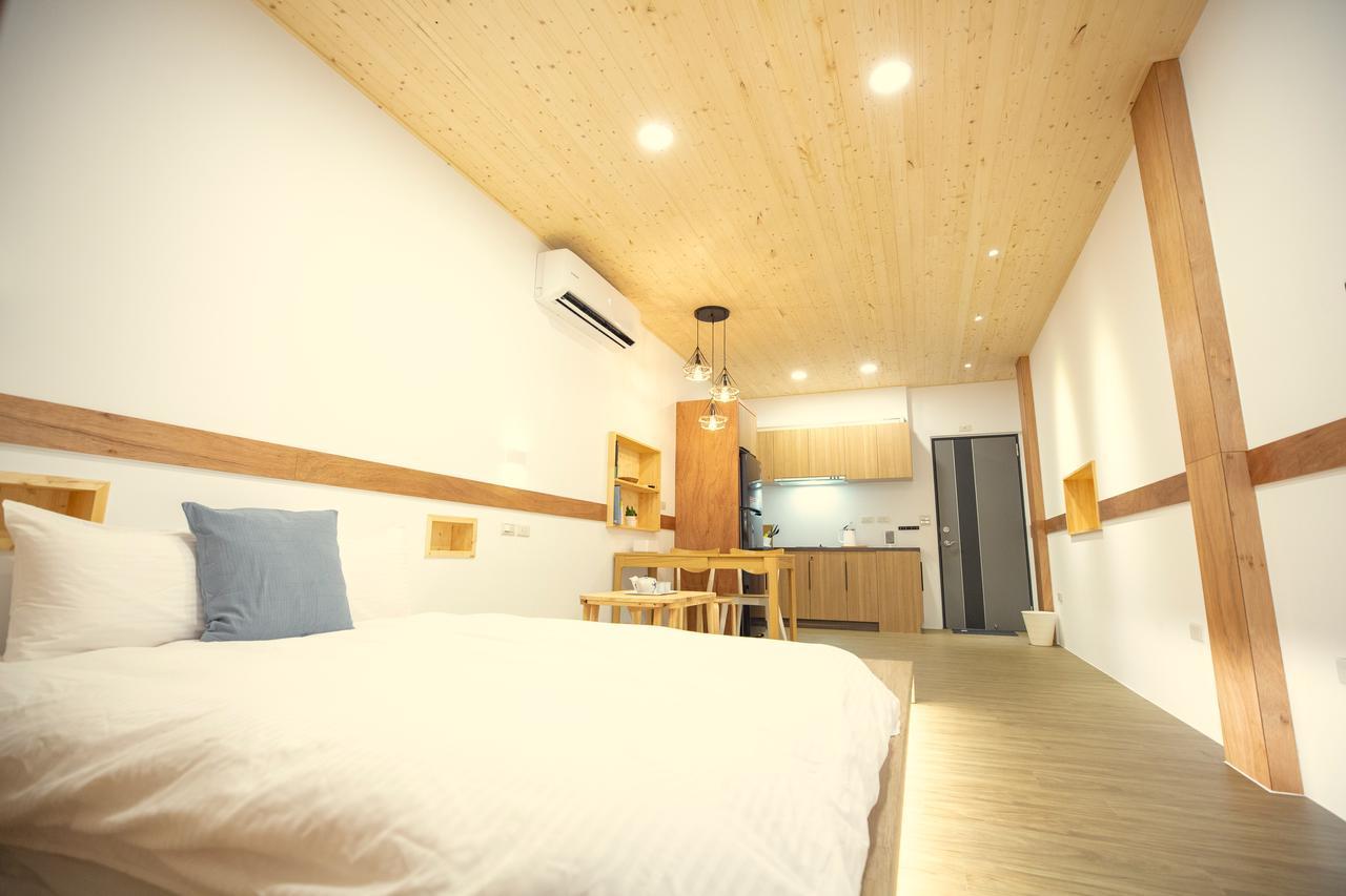 Lost Circle Homestay Tainan Buitenkant foto
