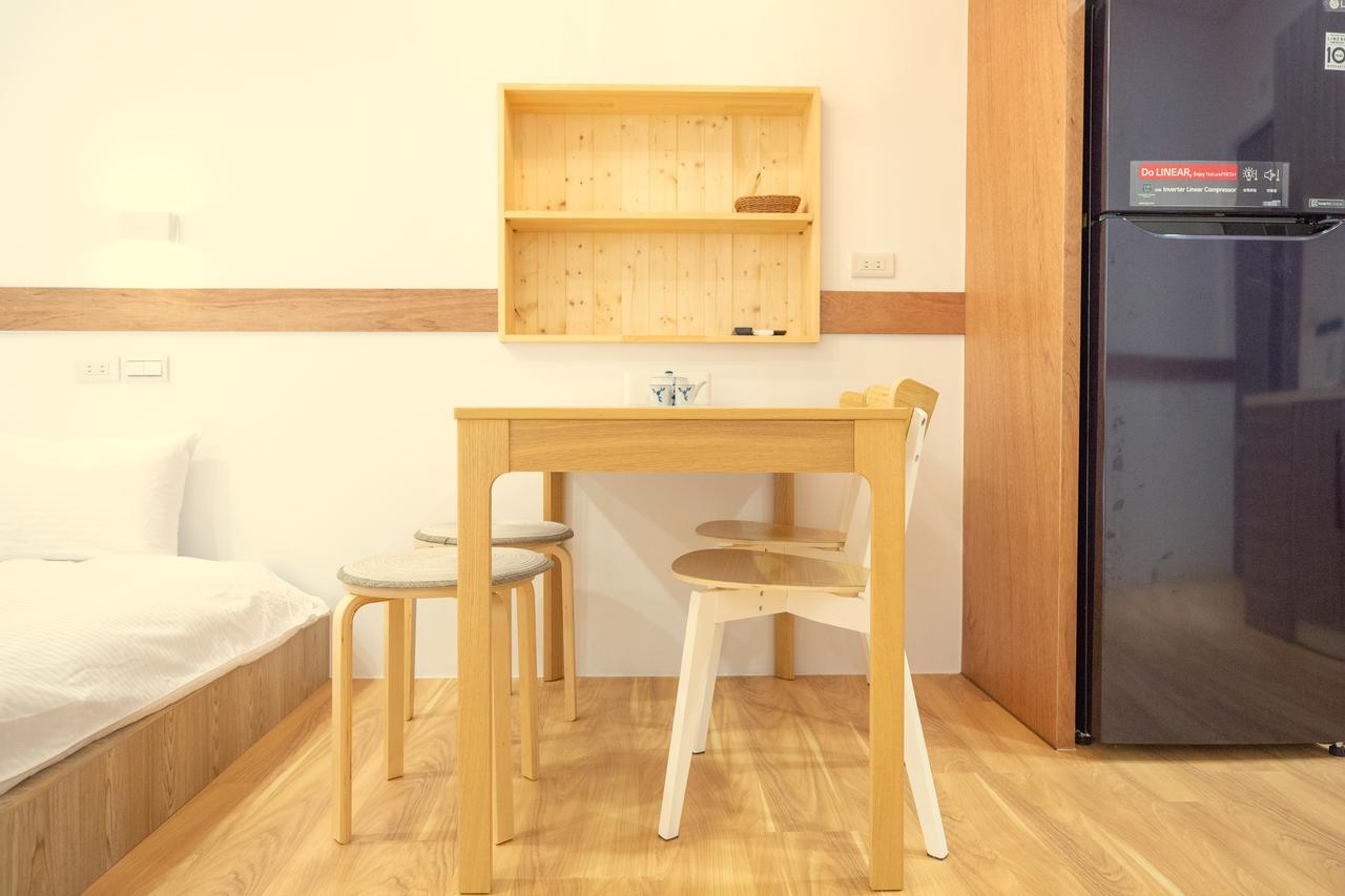Lost Circle Homestay Tainan Buitenkant foto