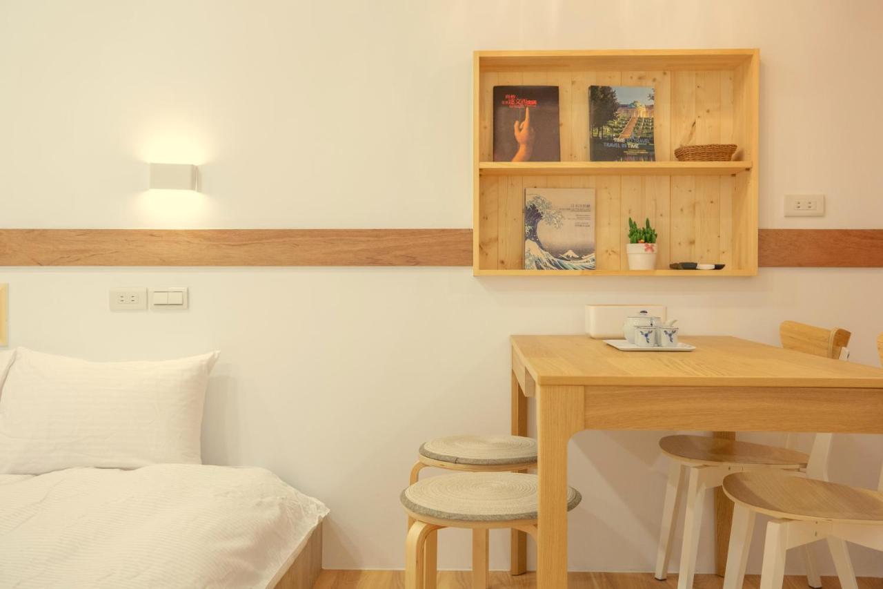 Lost Circle Homestay Tainan Buitenkant foto