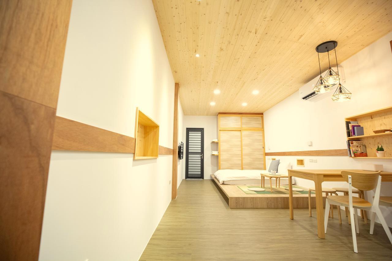 Lost Circle Homestay Tainan Buitenkant foto